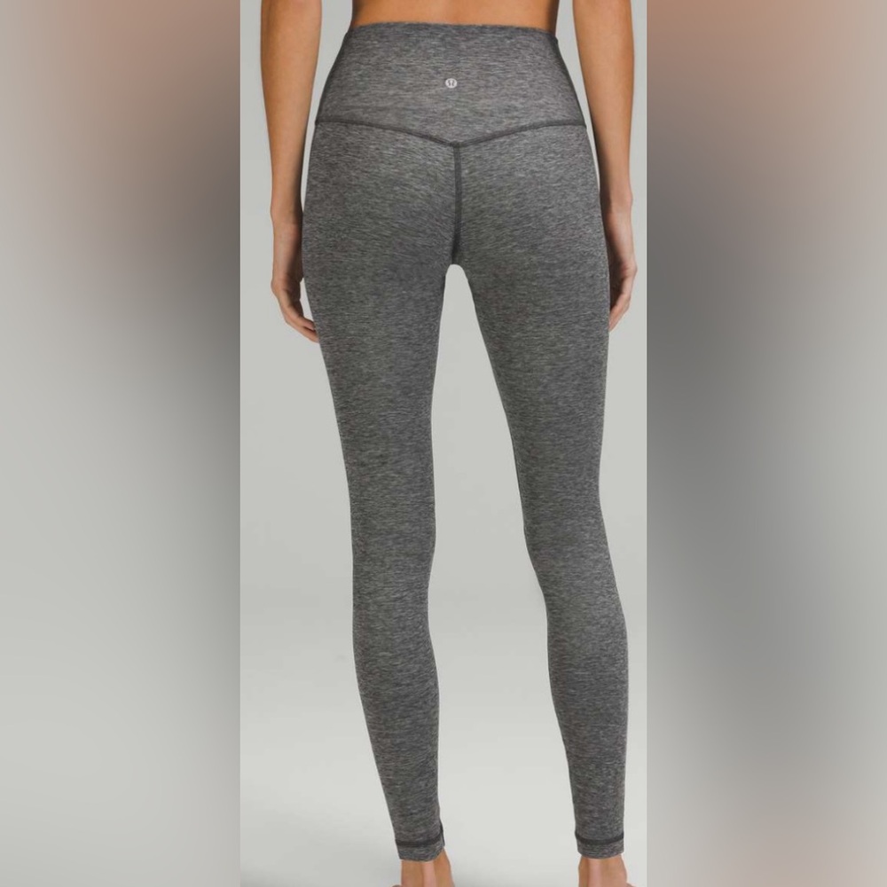Lululemon heathered graphite grey aligns size 4
